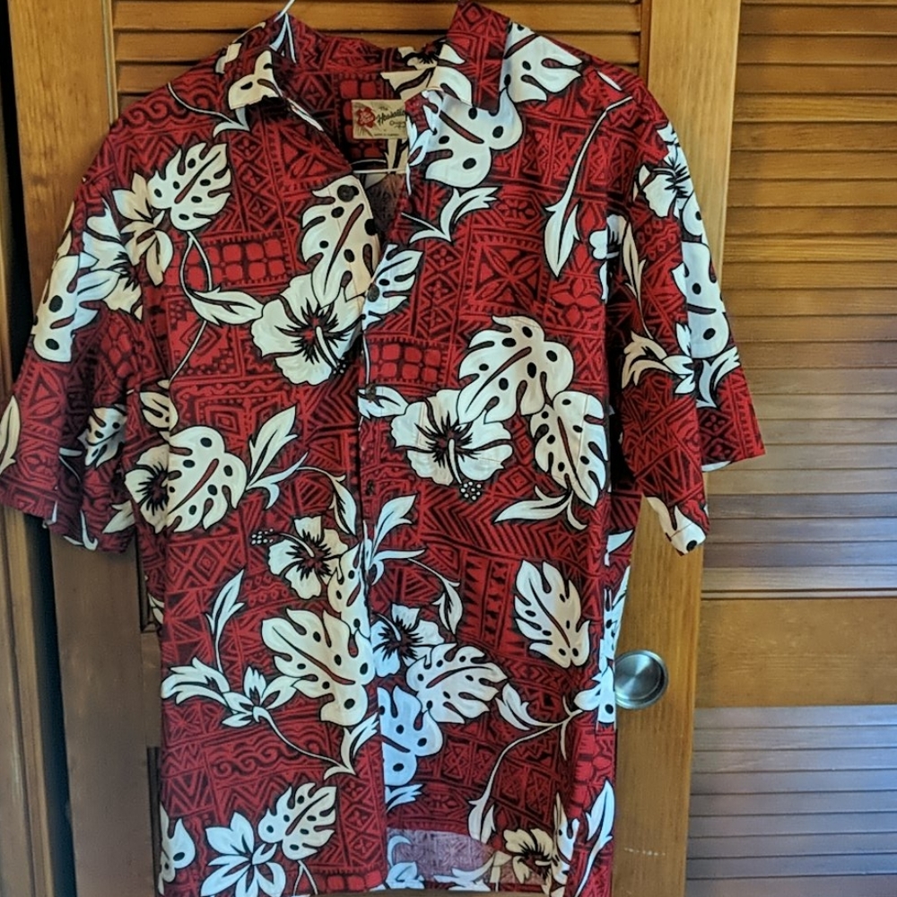 Hilo Hattie Hawaiian Shirt Size M